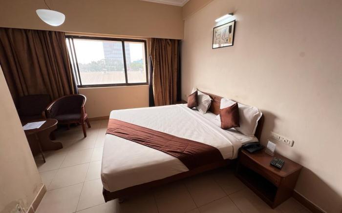 The Hotel Royal Plaza
