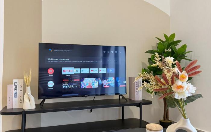 Spacious 3BR 7pax @ Suria Garden I Pool I Netflix
