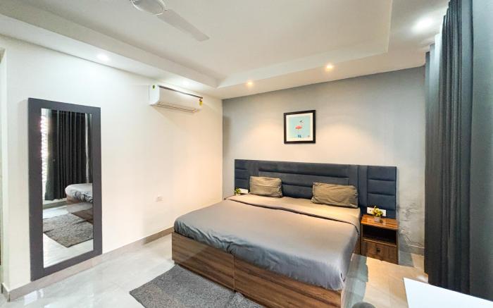 Housr Sector 45 Gurgaon Near Huda City Centre