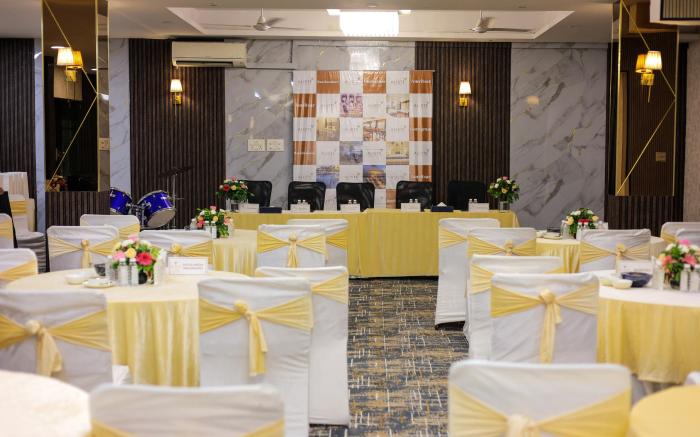 Aliste - Millennium City Centre,  Gurugram,