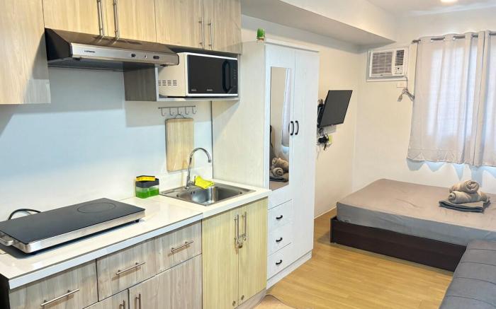 Rcplace - U343 @ Pine suites Tagaytay w/ Netflix