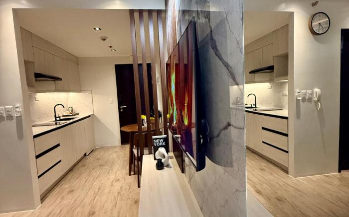One Regis Megaworld (LITTLE D’S CONDO UNIT)