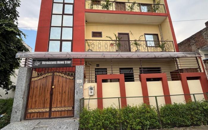 Voyageurs Homestay