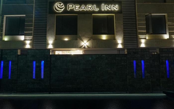 FabHotel Executive Pearl Inn - Nr. Twin tower