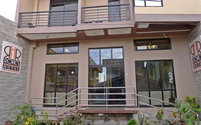 Rovic's Tourist Hotel