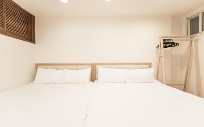 KM0116 Cozy Apt. Near Ximen MRT 2 rooms 2-6ppl