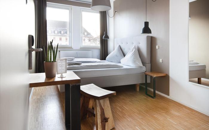 Five Reasons Hostel & Hotel