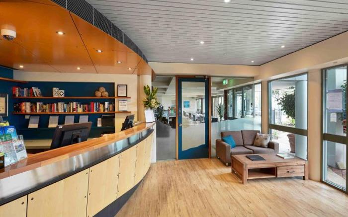 Broadwater Resort Como