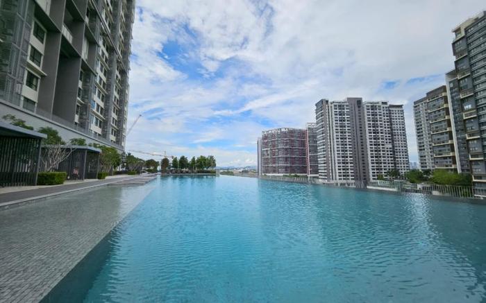 [NEW] Studio Apartment @ Subang 4 pax