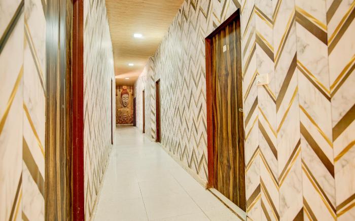 Hotel O EB Hotel