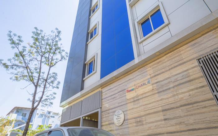 Housr Charlie 1 BHK Apartment Near Manipal Hospital