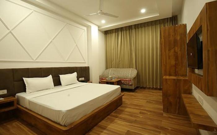 FabHotel Amar Villa