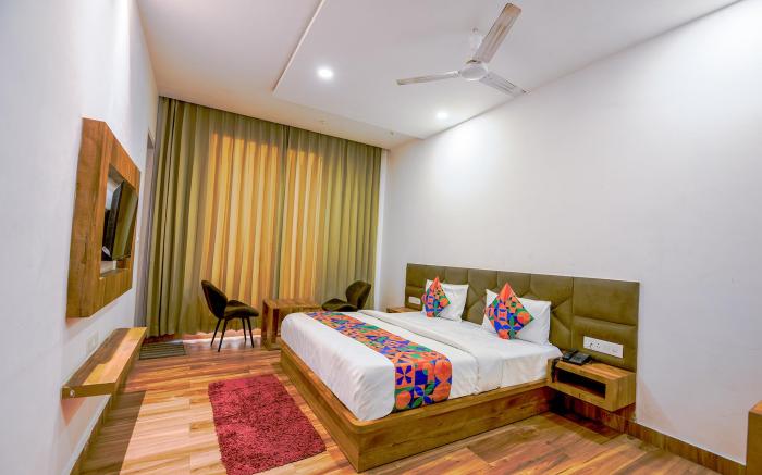 FabHotel Amar Villa