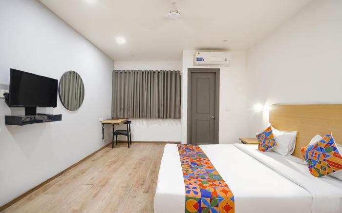FabHotel Royale 49