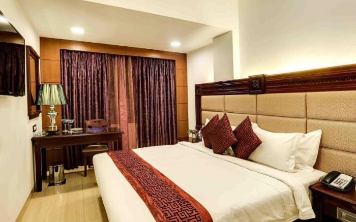 Golden Chariot Vasai - Hotel and Spa