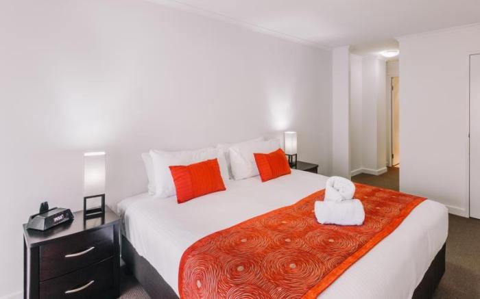 Newcastle Central Plaza Hotel