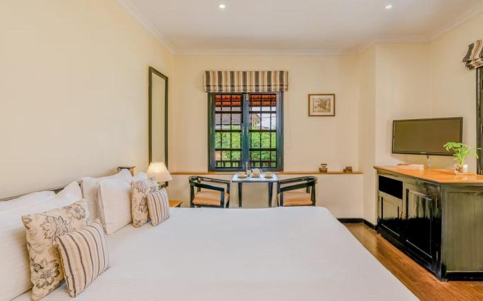 La Maison By Dia Hotels and Homes