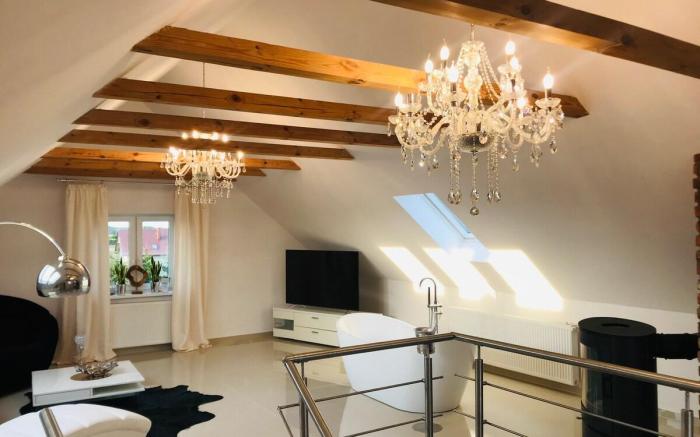 Villa Sunshine with large garden and fireplace