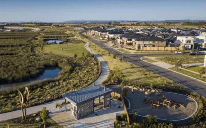 Lux Clyde North Super Spacious Retreat