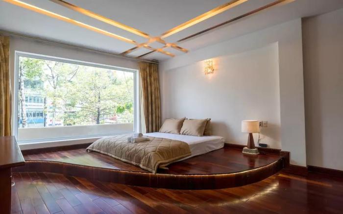 5-Bedroom Comfort | Prime City Location