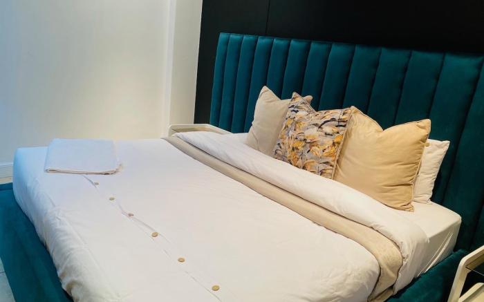 OR TAMBO AIRPORT HOLIDAY HOME/SELF CATERING HOME