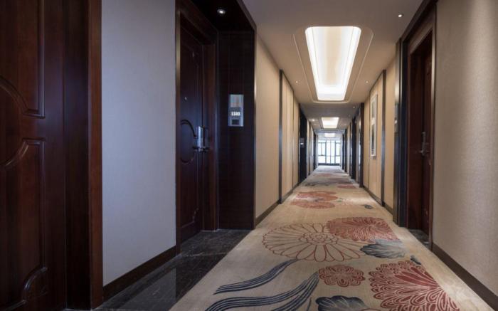 Vienna International Hotel Jiangmen Hetang Zhongjia Plaza