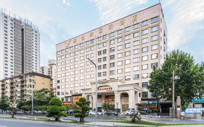 Vienna International Hotel Xi’an High-tech Science and Technology Road Metro Station