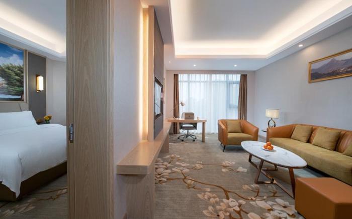 Vienna International Hotel Chengdu Happy Valley Dongzikou Metro Station