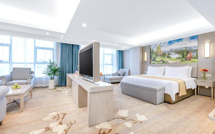 Vienna International Hotel Xijing Hospital Hujia Temple Metro Station