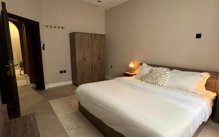 Stylish Apt02 in Al Shuhada | Walk to Metro&Cafes