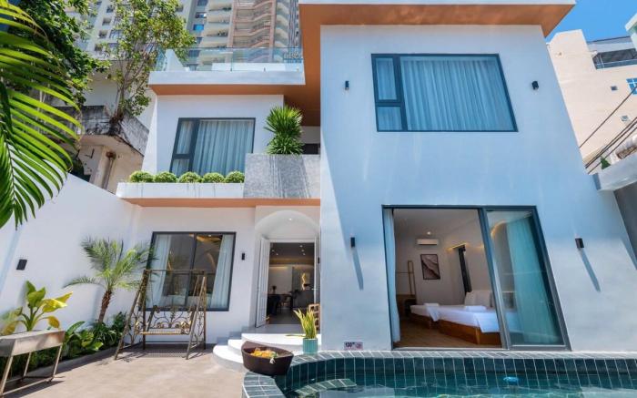 Villa Vung Tau 50m from the back beach 6br