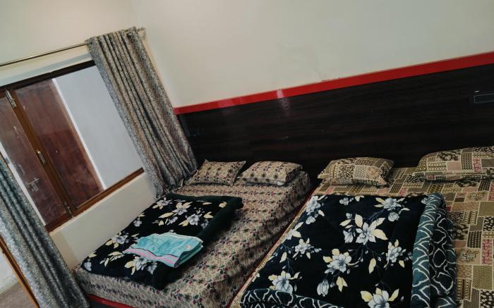 Shivanya Guest House & Restaurant