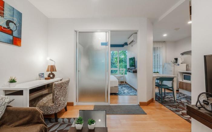 *Cozy Condo w/ Pool, Gym & Mountain View C193