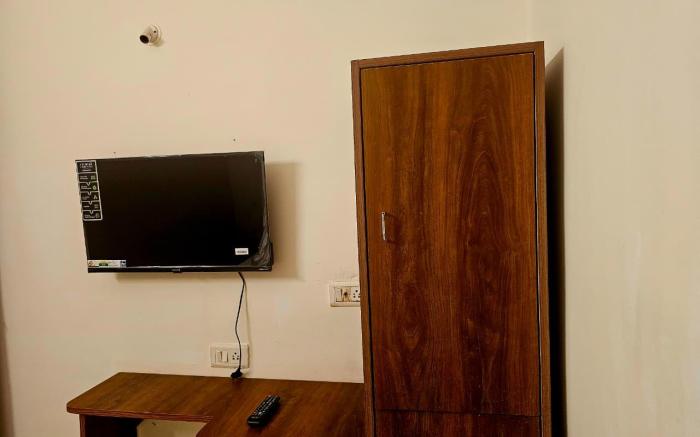 Aarav R K  Residency  Hotels & Villas