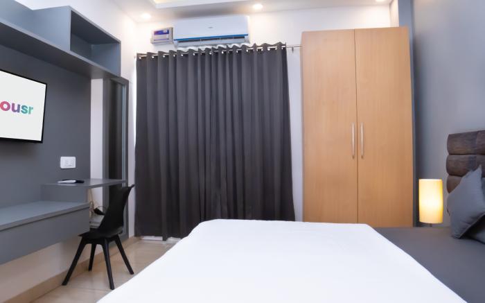Housr DLF Phase 4 Sector 28 Near Galleria Market