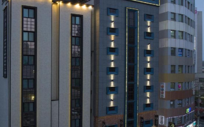 2 Heaven Hotel