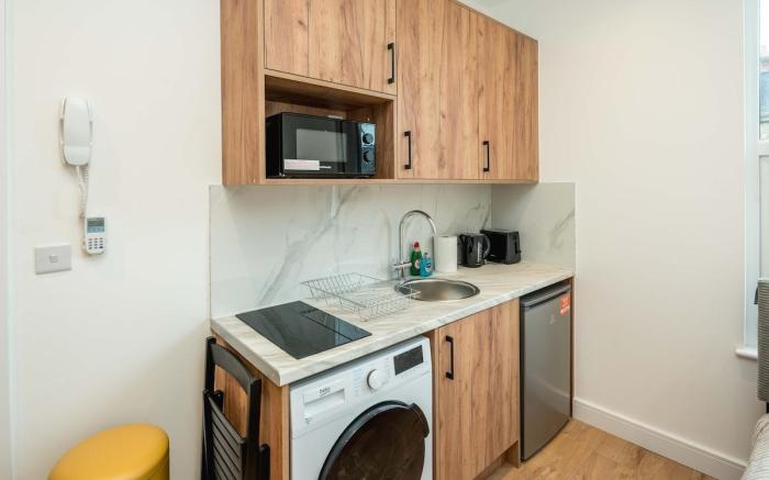Deluxe Double Studio F5 - Maida Vale!