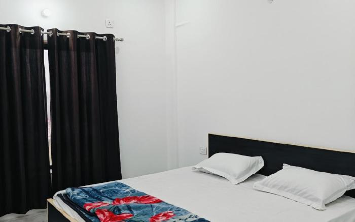 Affordable Non-AC Room Near IIM College