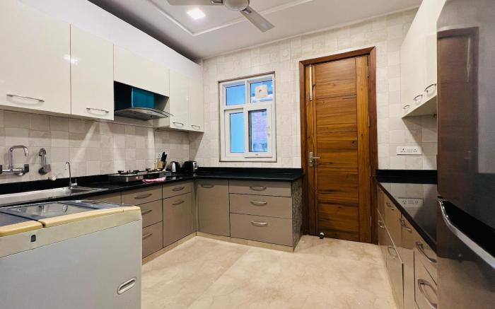 BluO 2BHK City Centre - Balcony, Lift, Terrace