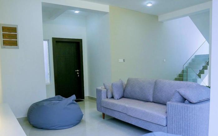 Ceylon Luxury Villa - With Private Pool- Mirissa