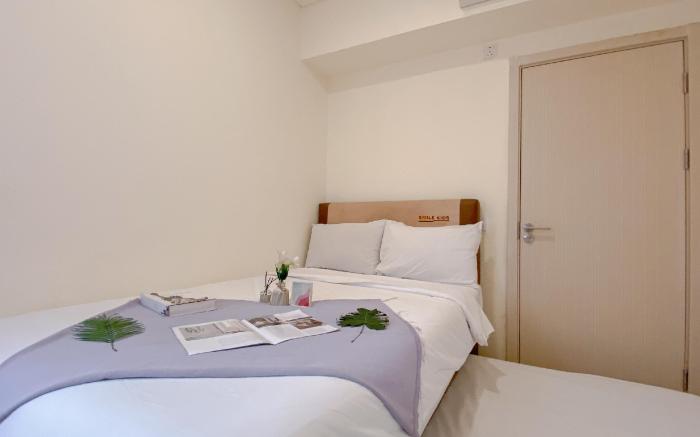 Comfy 2BR w/ Extra Room Meikarta Apt By Travelio