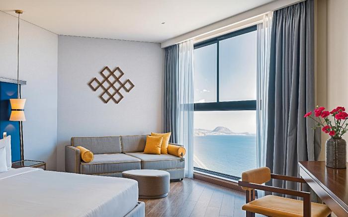 Mandala Oceanfront Driftwood Resort