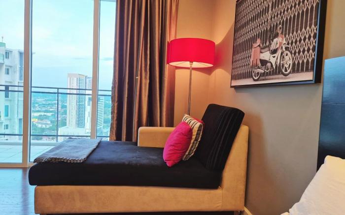 The Shore Studio RiverView High Floor