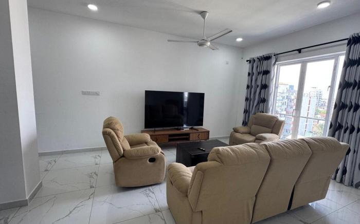 Luxury Apt Mt Lavinia Beach 5D