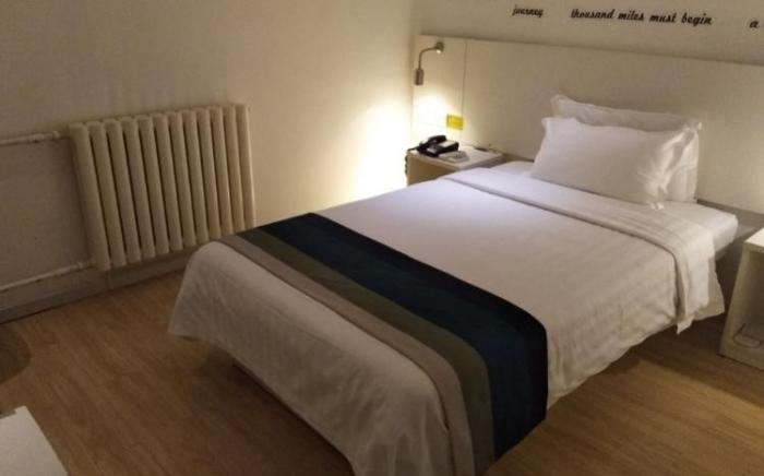 Motel Langfang High-speed Railway Station Xinchaoyang Shopping Center