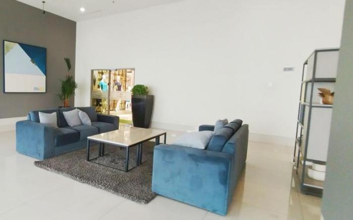 Comfortable 2BR Supermall Mansion Apt By Travelio