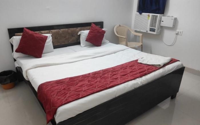 Goroomgo Kanha Shiva Homestay Faizabad