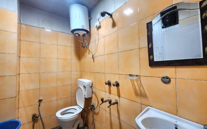 Hotel Saini Home Stay 