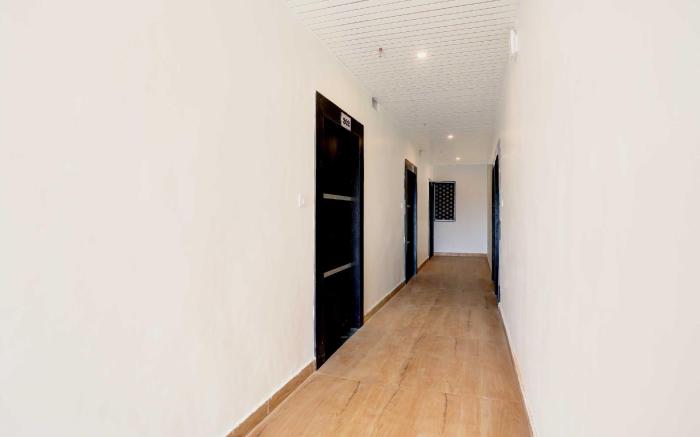 Super Townhouse Pahadiya