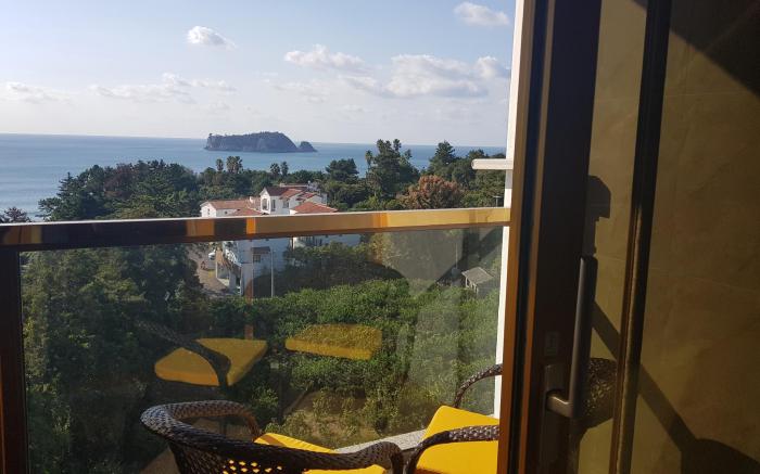 GoldOne Hotel & Suites